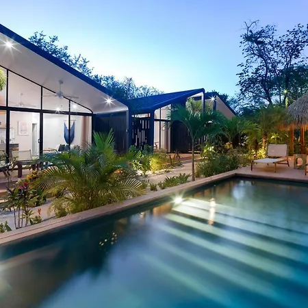 Favela Chic Tamarindo - Adults Only Apartment